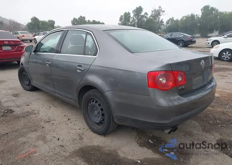 2005 Volkswagen Jetta A5 2.5L из США, поврежденный, VIN 3VWRG71K05M634941